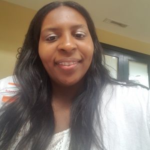 Meet your Posher, Tomeeke